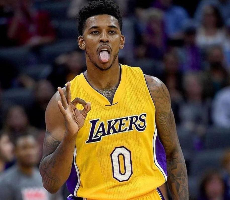 三人小配合 三人小配合